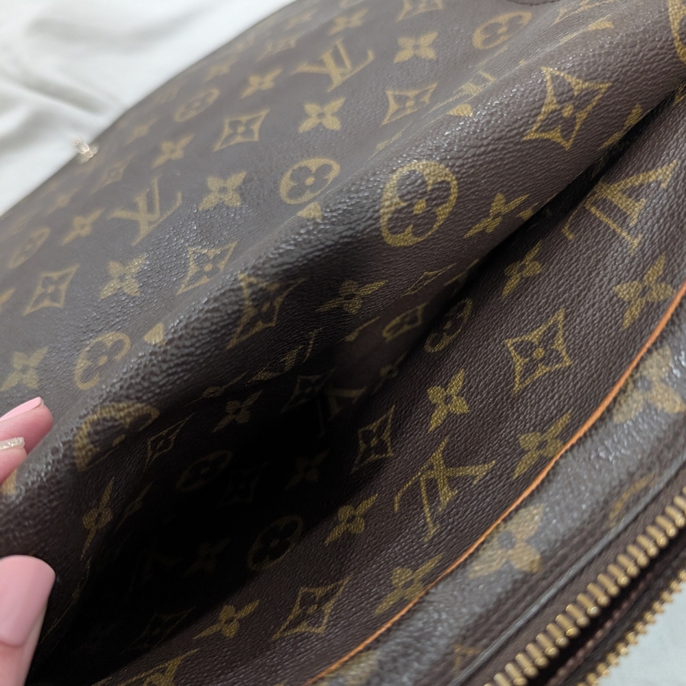 LOUIS VUITTON Monogram Saint Germain Shoulder Bag - Picture 6 of 16